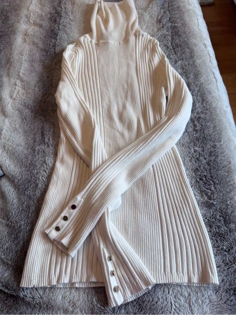 White House Black Market Cream Ribbed Turtleneck Top